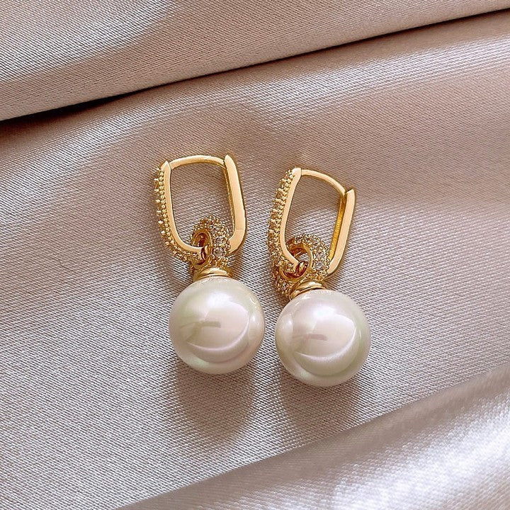 Fashion High-grade Zircon Pearl French Minority Retro Earrings