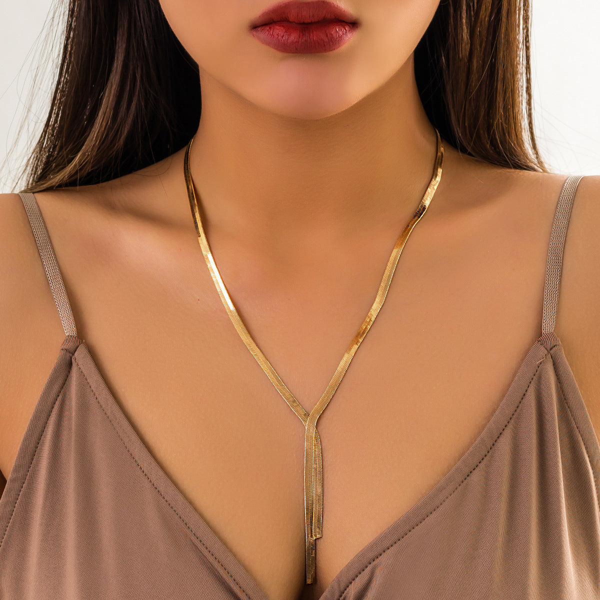 Women's Simple Chain Long Creative Winding Snake Bones Necklace