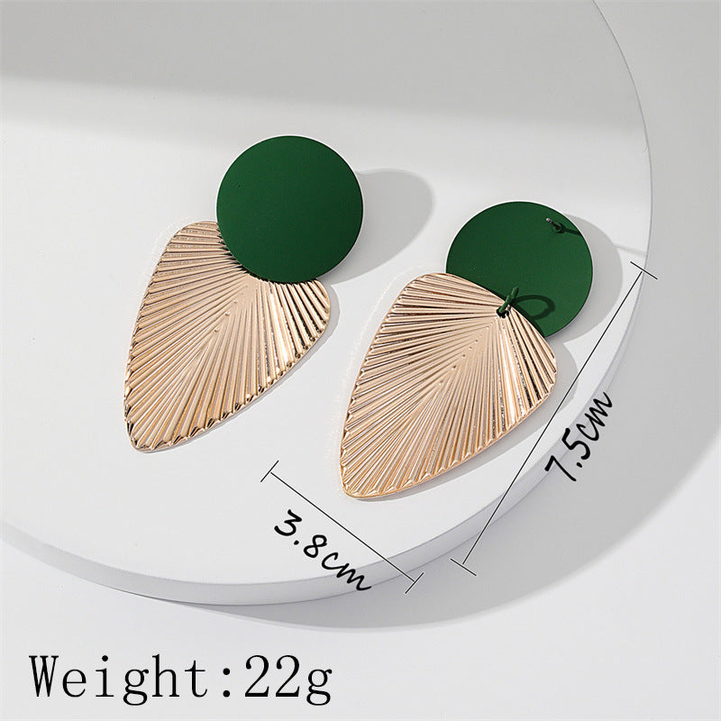 Women's Summer Leaves Fashion Design Sense Alloy Earrings