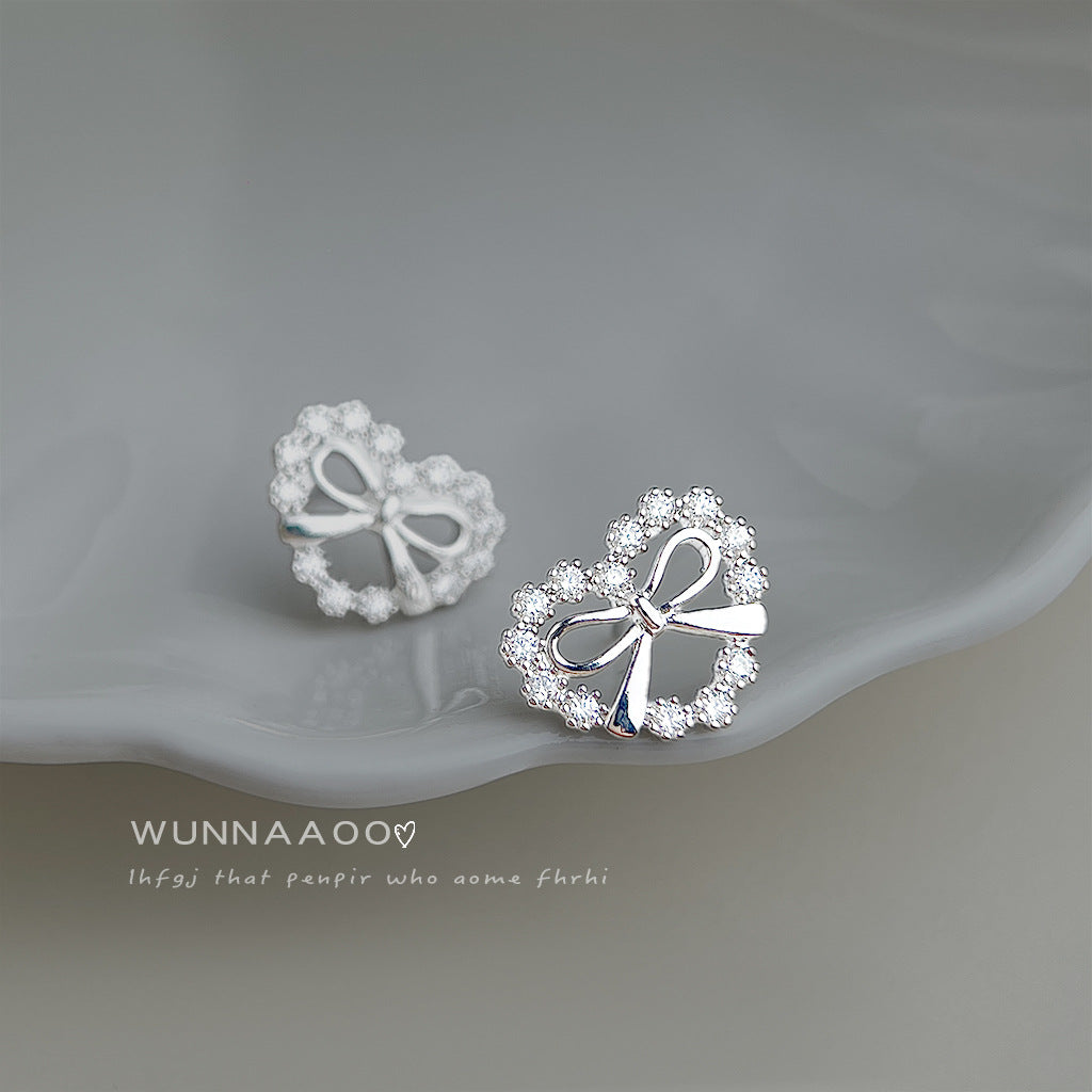 Inlaid Zircon Love Heart Fresh Sweet Stud Earrings