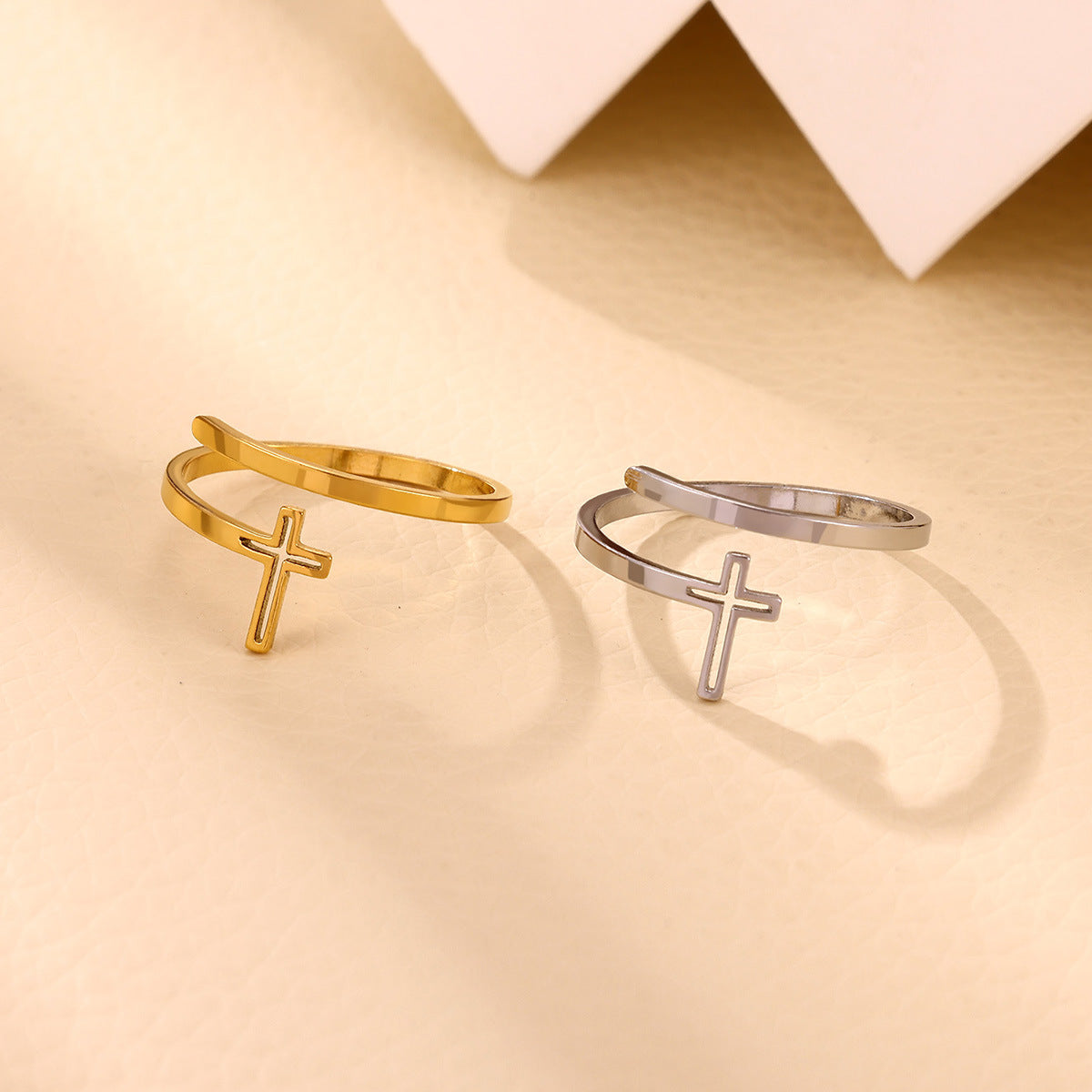 Open Niche Creative Hollow Daily Wear Couple Ring