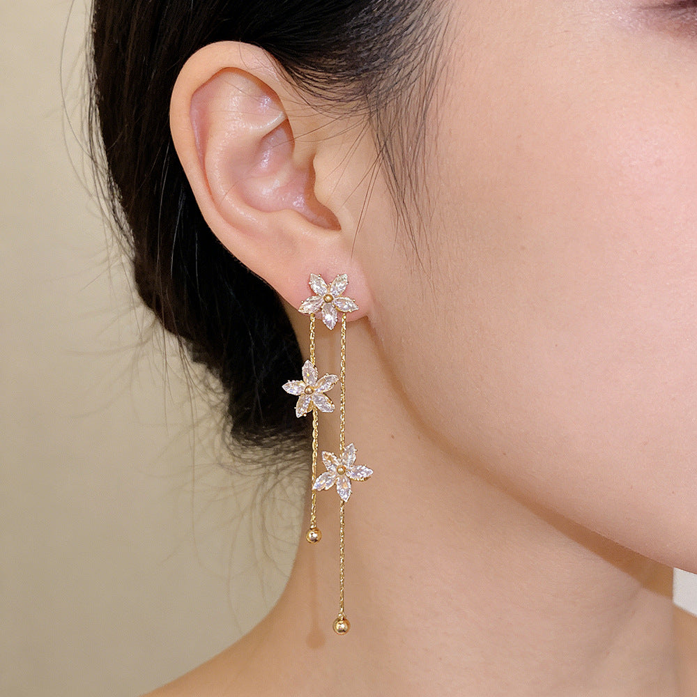 Women's Korean Style Zircon Flower Tassel Fashion Delicate Niche Sense Face Earrings