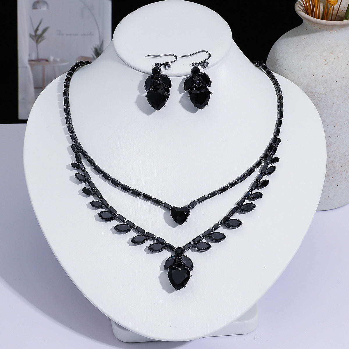 Full Diamond Drop-shaped Temperament The Dinner Party Jewelry Set