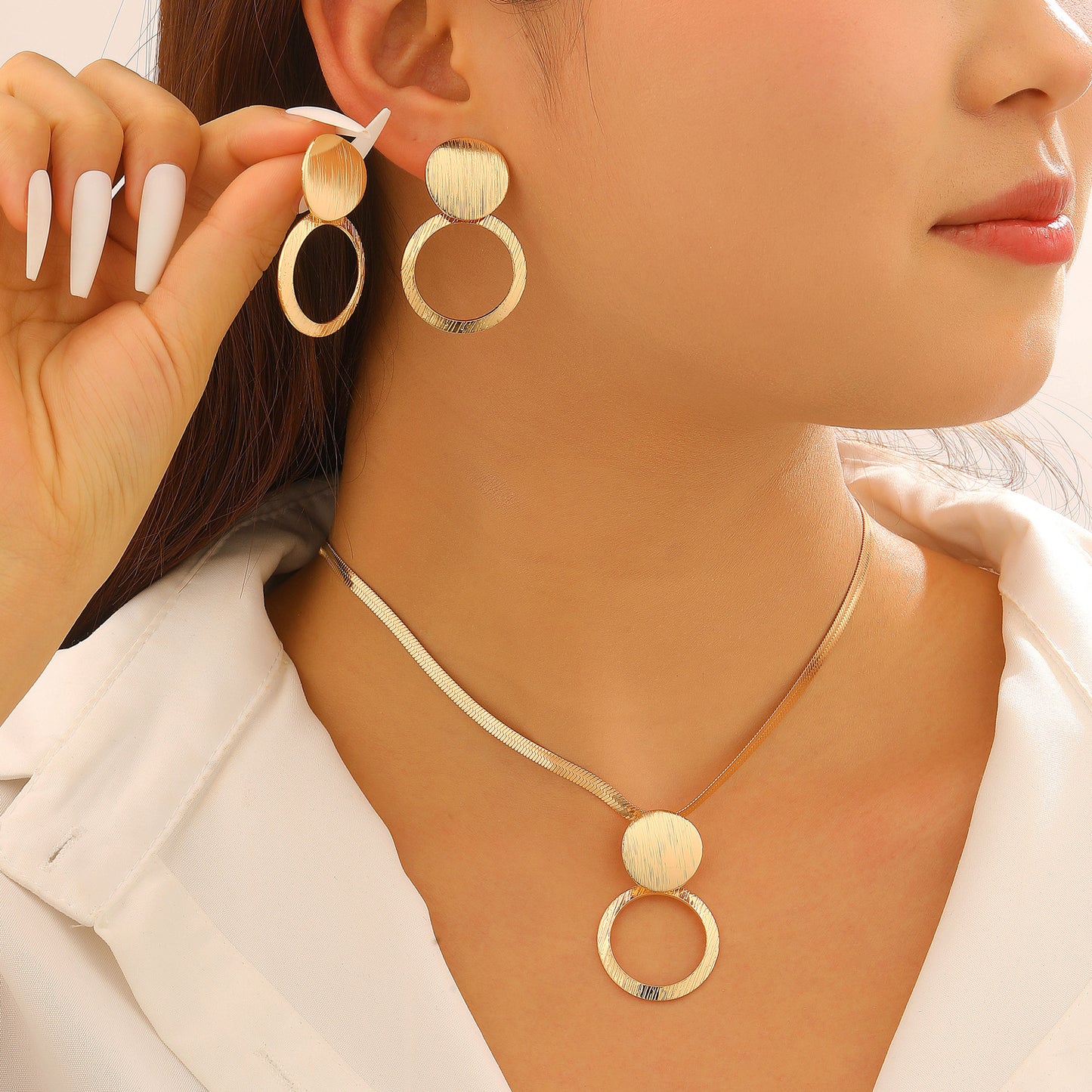 Women's Elegant Geometric Heart Ear French Retro Jewelry Set