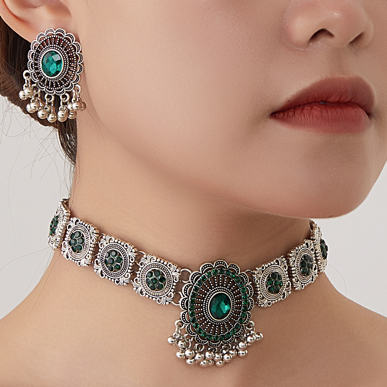 Indian Style Drop-shaped Diamond Beads String Jewelry Set