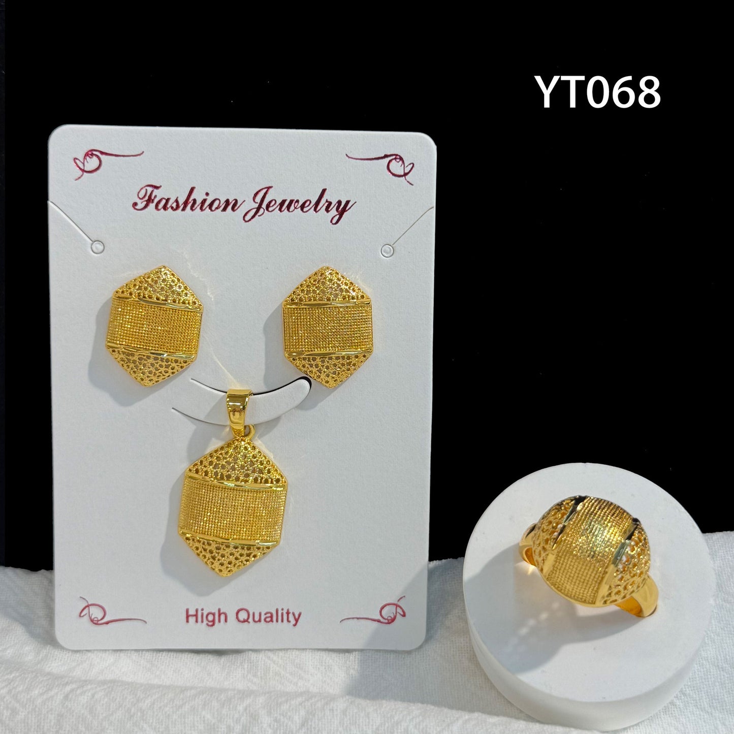 Gilding Hollow Pattern Niche Design Disc Pendants