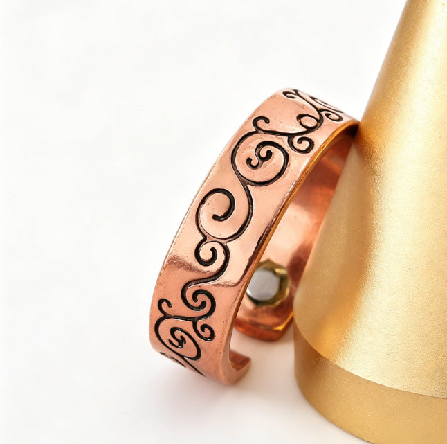 Bronze Creative Pattern Magnet Retro Fashion High Sense Ring
