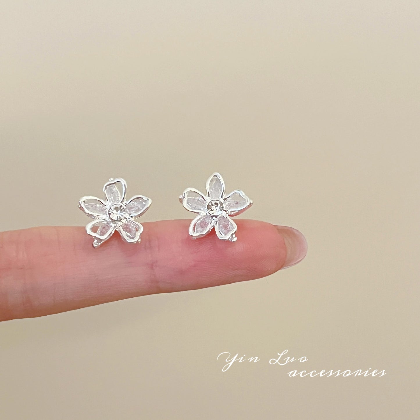 Sparking Zirconium Flower High Sense Dignified Generous Style Female Earrings