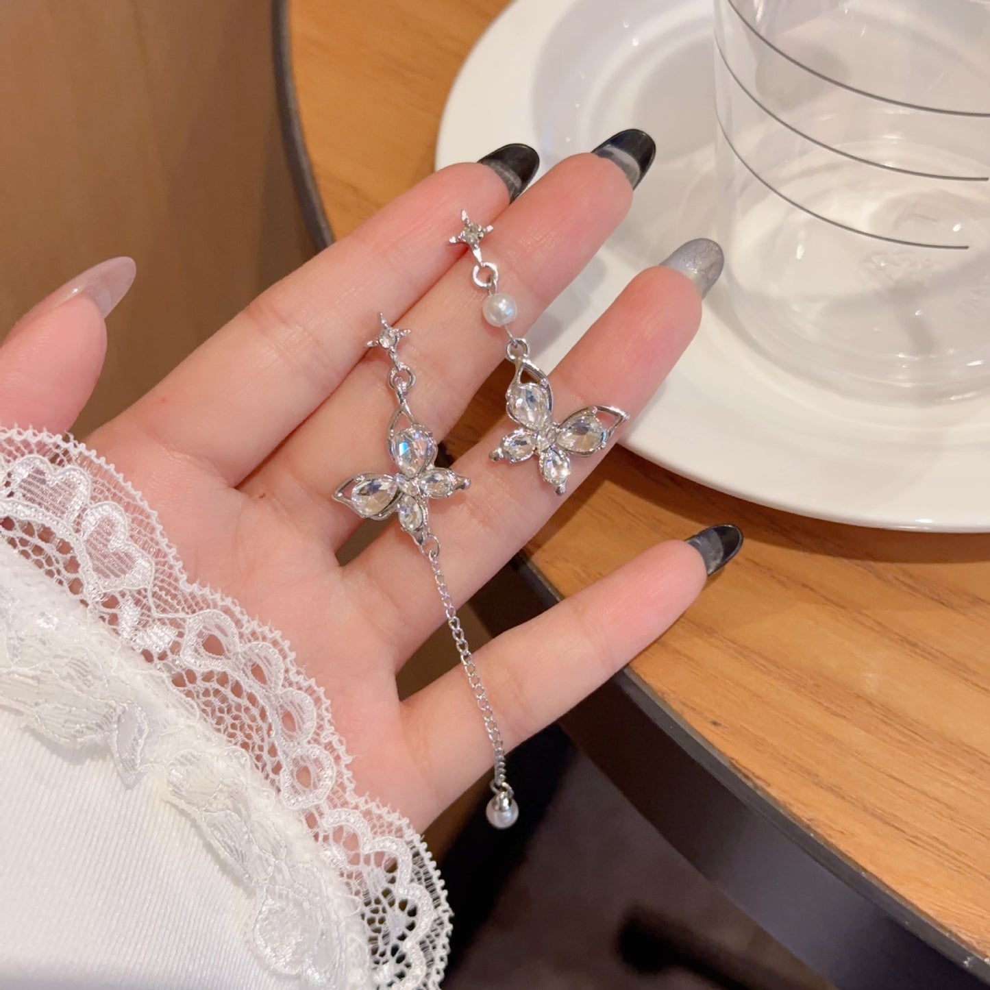 Luxury Fashion Versatile Elegant High-grade Sweet Cool Personality Earrings