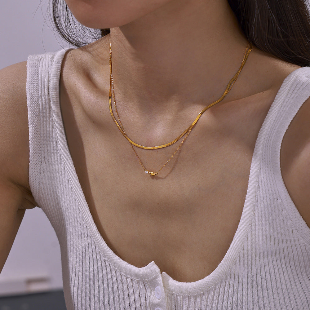 Clavicle Chain Female Personality Design Dolphin Shell Bead Titanium Pendants