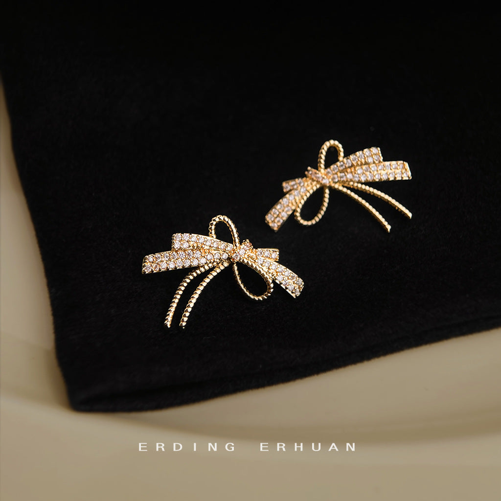 Inlaid Zircon Gentle Bends Hitches Design Sense Commute Minimalist Versatile Stud Earrings