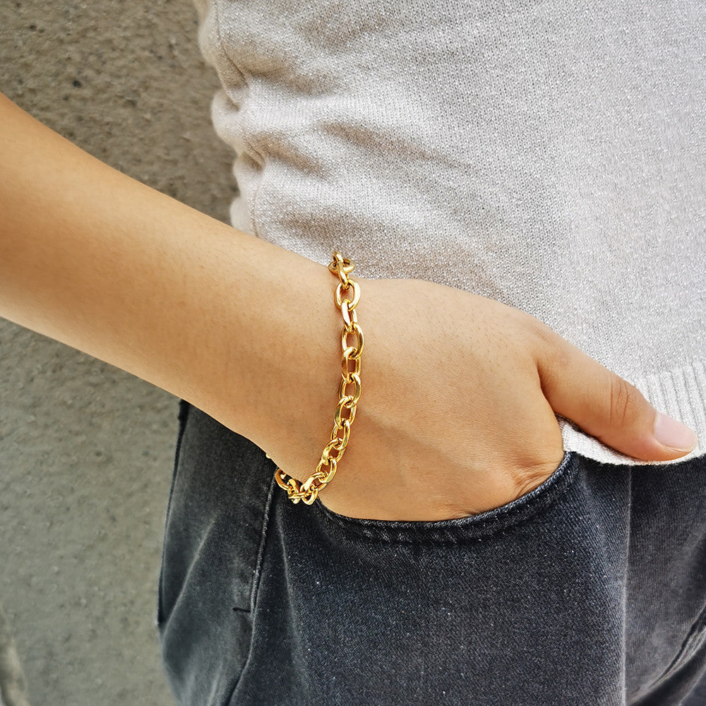 Fashion Exquisite Stainless Steel Slice Connecting Shackle Bracelet