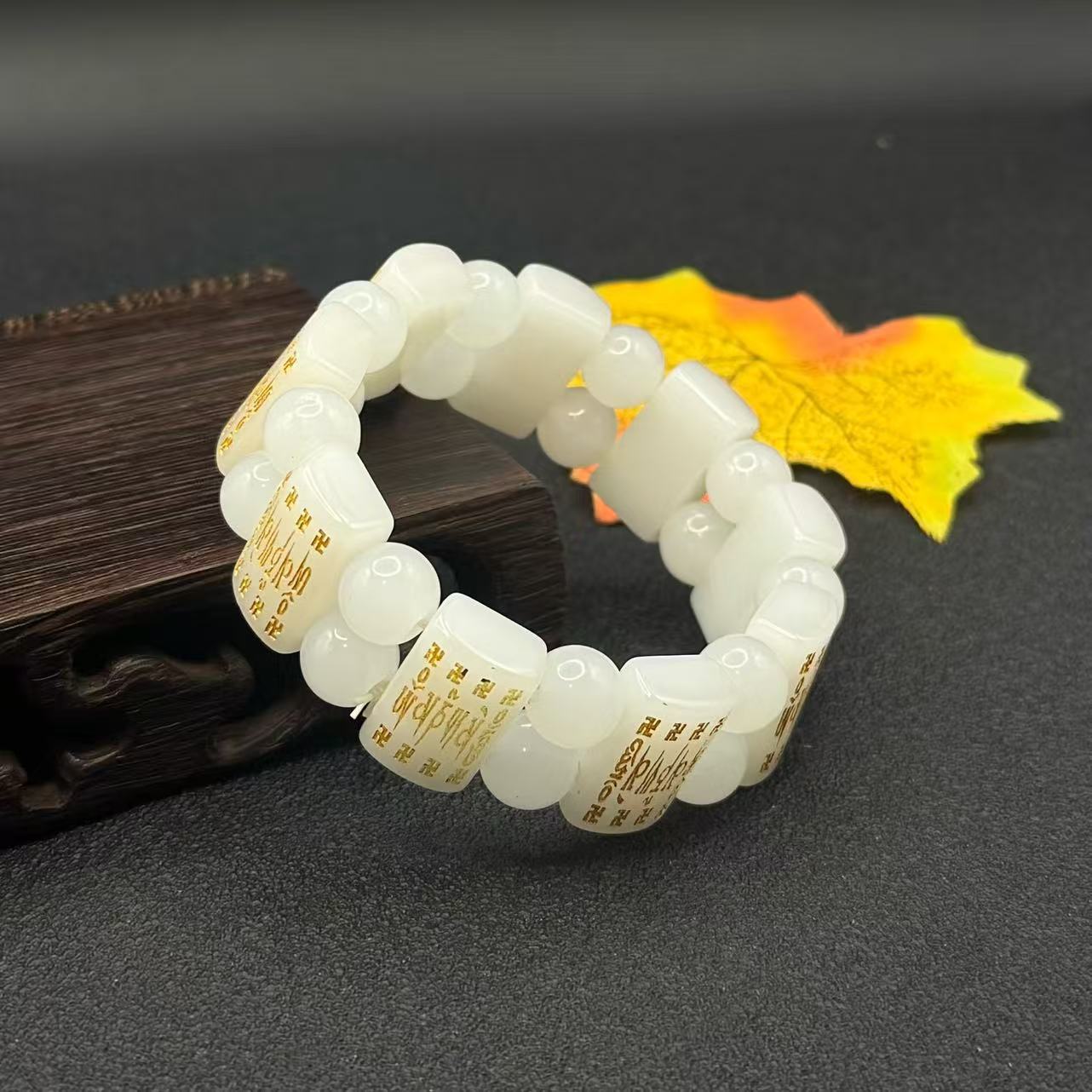 Men's Double Row Hand Card Gold-plated Pattern Square Plate Popular Live Bracelets