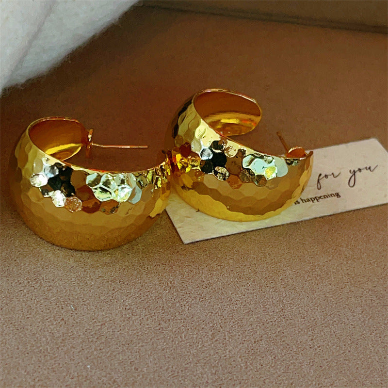 Petty Gold Wide Surface Shaped Ear Simple Elegant Mirror Mosaic Stud Earrings