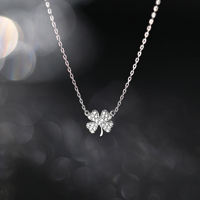 Cold Sier Clover Female Special Interest Necklaces