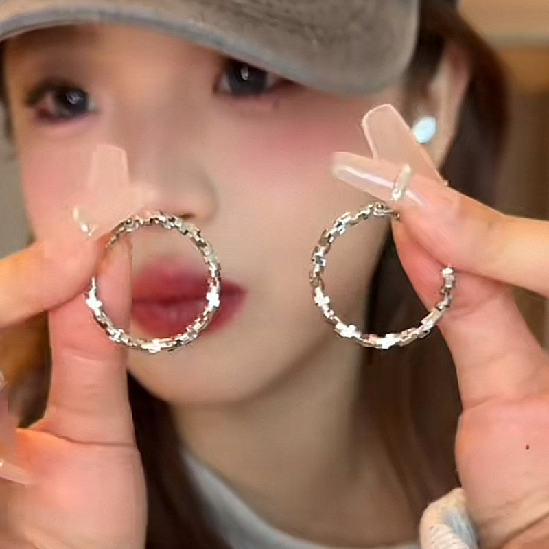Fashion Ear Exaggerated Needle Eardrops Female Earrings
