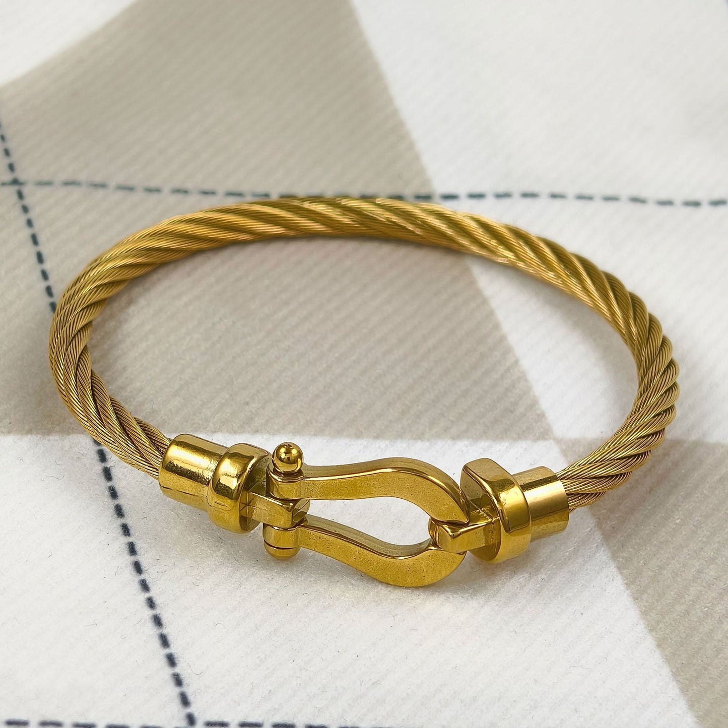 Steel Wire Rope U-shaped Vachette Clasp Bracelets