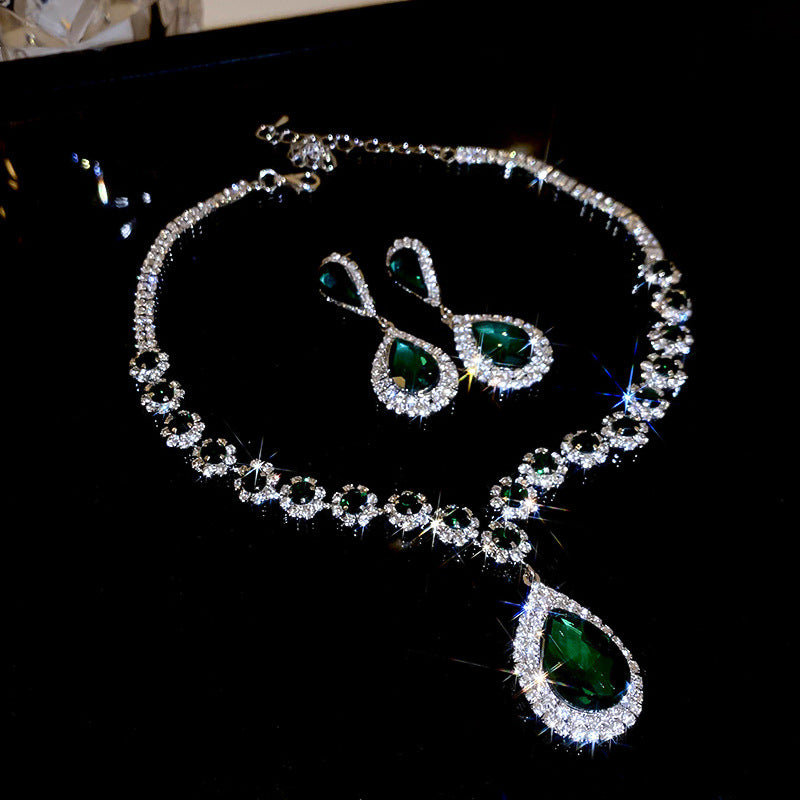 Diamond Geometric Suite Light Luxury Clavicle Jewelry Set