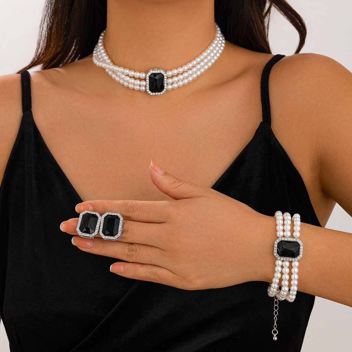 Light Luxury Short Imitation Pearl Turquoise Beaded Ethnic Collar