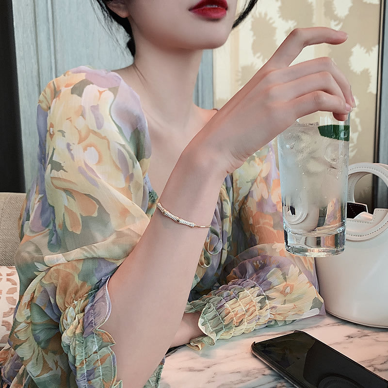 Women's Design Cold Wind Sense Bangle Simple Hand Bracelets
