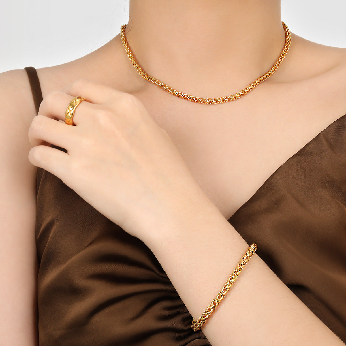 Personality Woven Keel Basket Chain Female Temperament Gold-plated Titanium Steel Jewelry Set