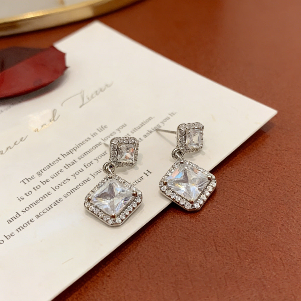 Star Mcgrady Diamond Super Shiny Auricular Needle Stud Earrings