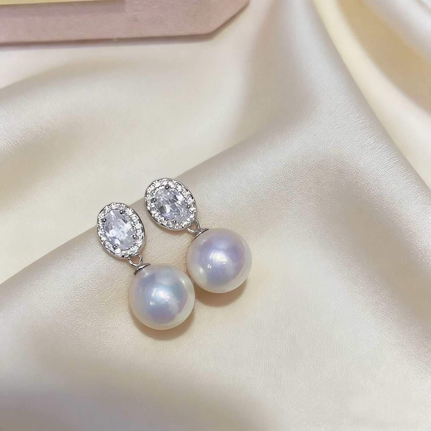 Women's Needle Aquamarine Pearl Special Interest Light Luxury Stud Earrings