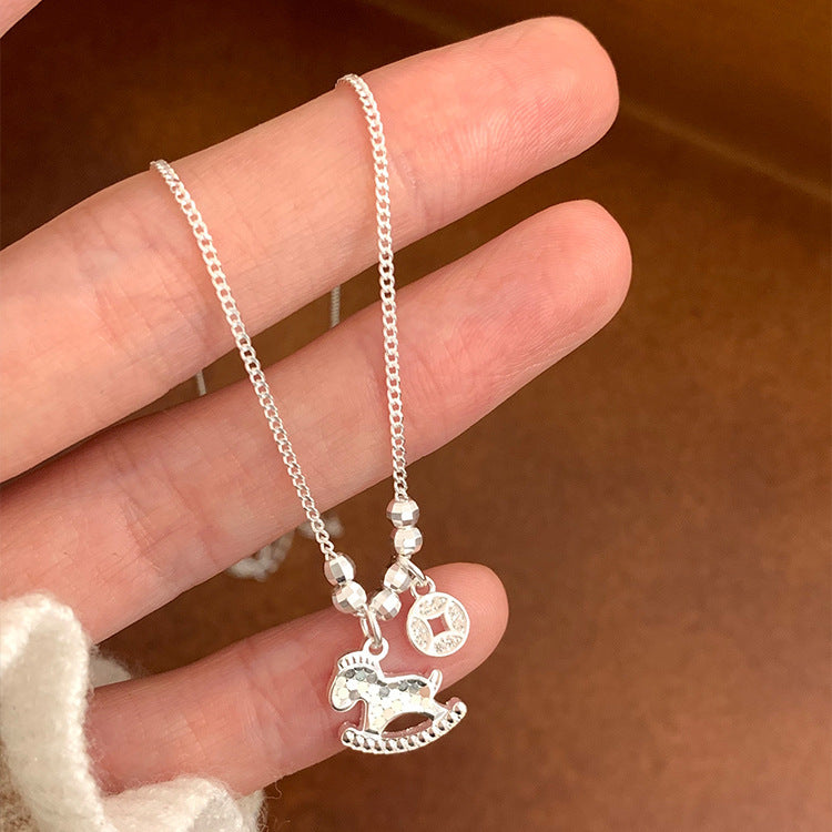 Mush Ice Female Light Luxury Minority Design High Sense Exquisite Necklace