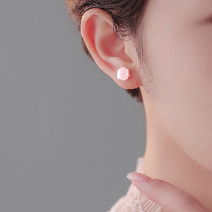 Women's Sterling Sier Gradient Camellia Retro Simple Flower Stud Earrings