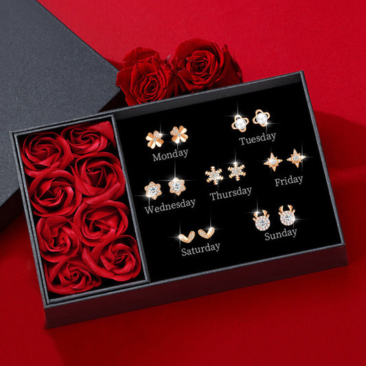 Women's Leaf Clover Ear Fashionable Versatile Niche Design Birthday Gift For Stud Earrings