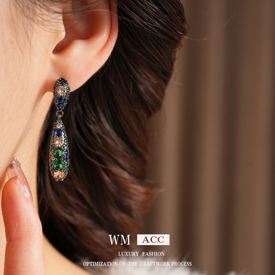 Sier Needle Inlaid Zircon Water Drop Light Luxury Earrings