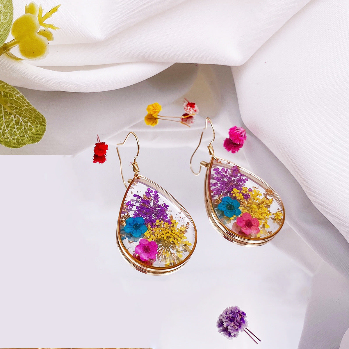 Women's Drop-shaped Natural Dried Flower Fresh Real Gold Foil Rose Pearl Earrings