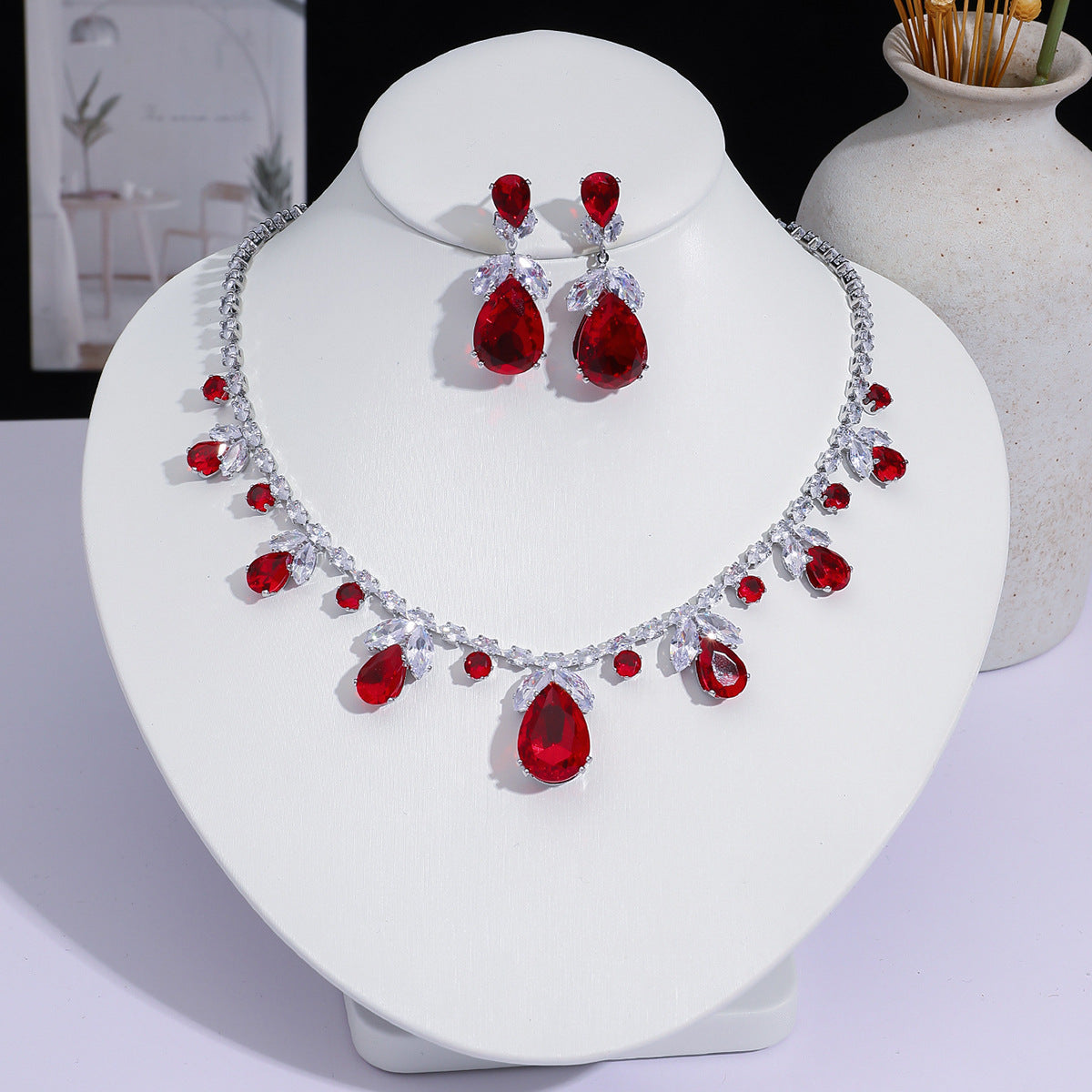 Full Diamond Drop-shaped Temperament The Dinner Party Jewelry Set