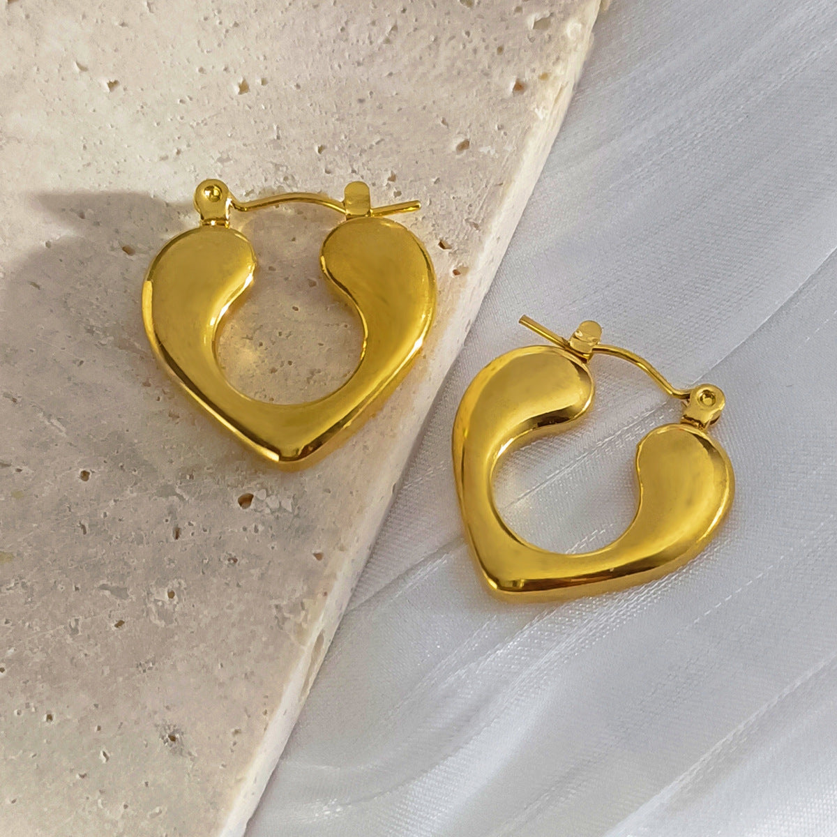 Women's Stainless Steel Hydraulic Gold Plated Ear Clip Earrings
