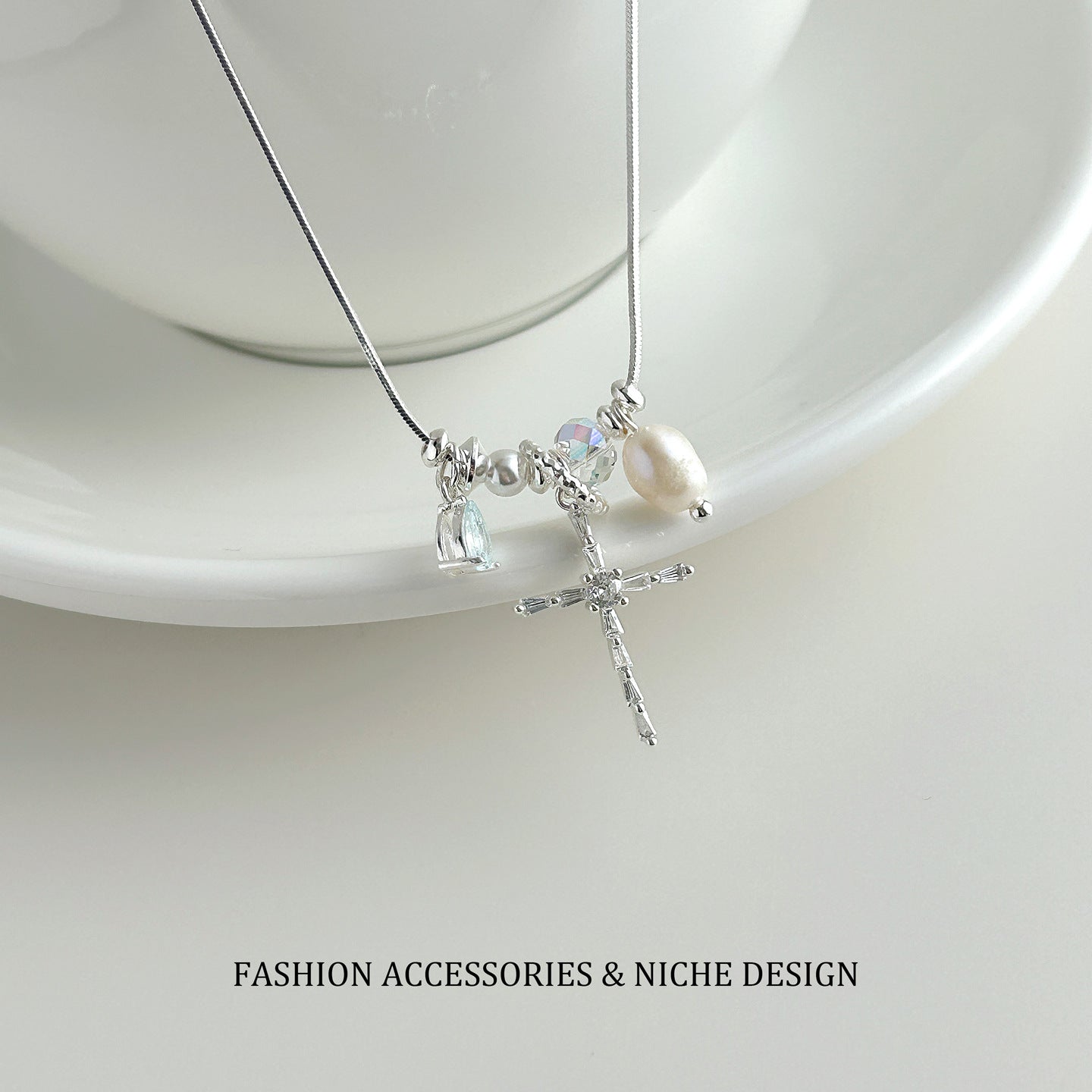 Inlaid Zircon Clavicle Chain Female High Necklace