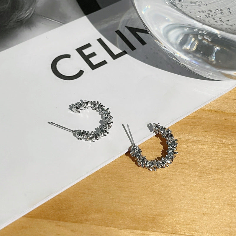 Simple Shaped Female Temperament Cold Style Rings