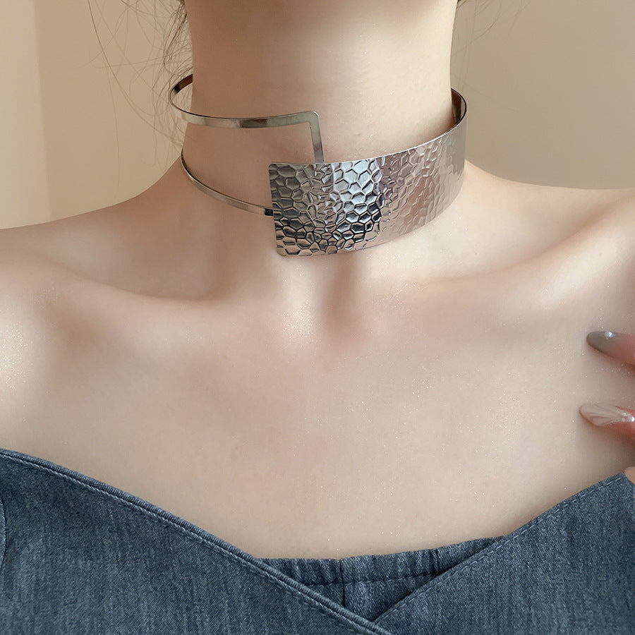 Light Luxury Diamond Snake-shaped Personalized Fashion Design Niche Necklaces