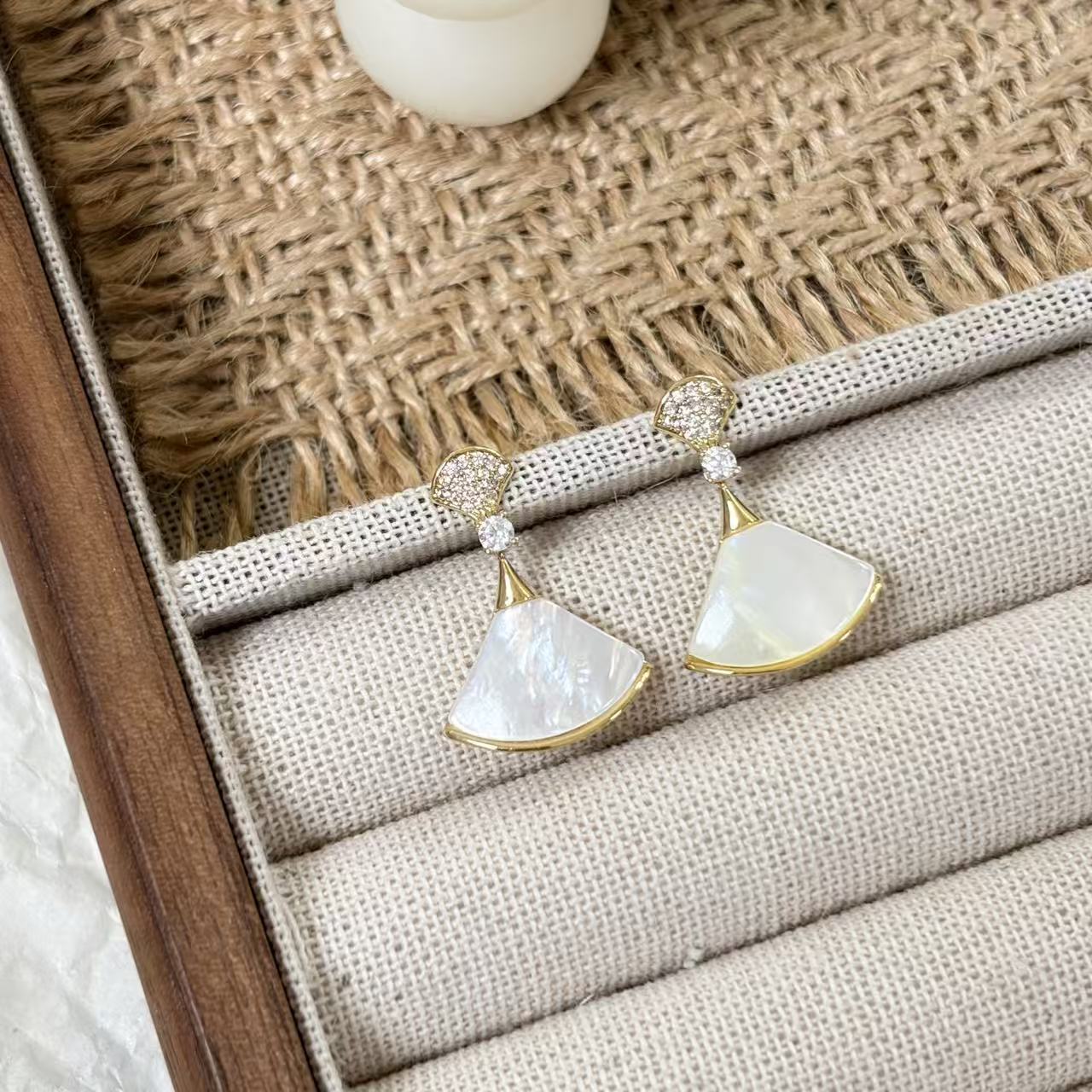 Skirt Sier Needle Light Luxury High-grade Sensitive Earrings