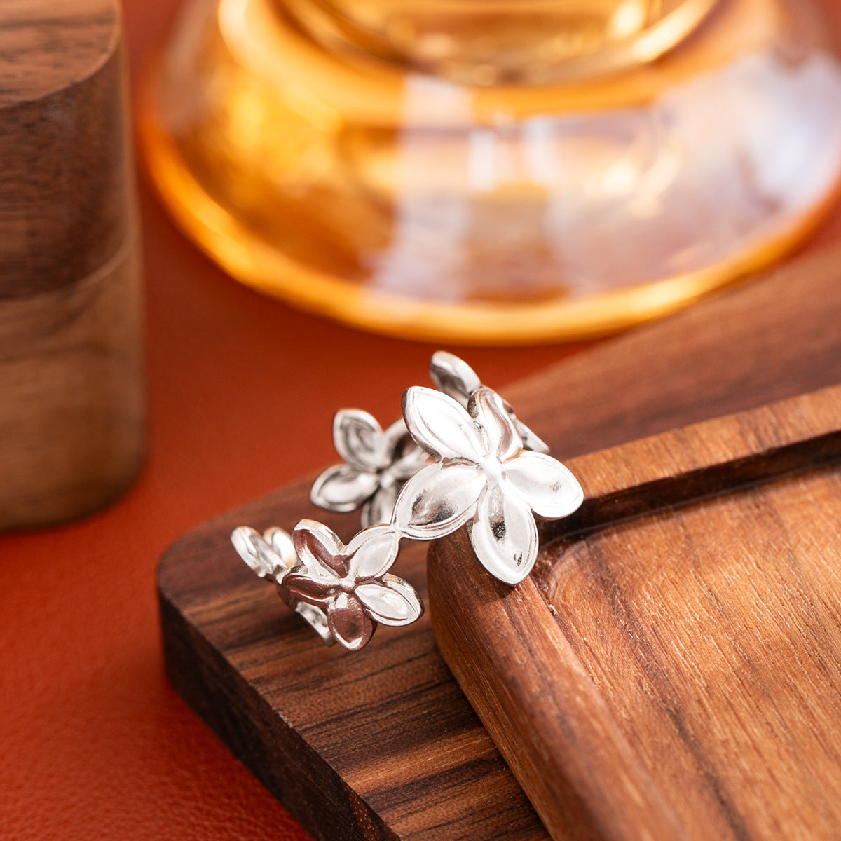 Steel Open Camellia Titanium No Fading Female Oil Bracelets