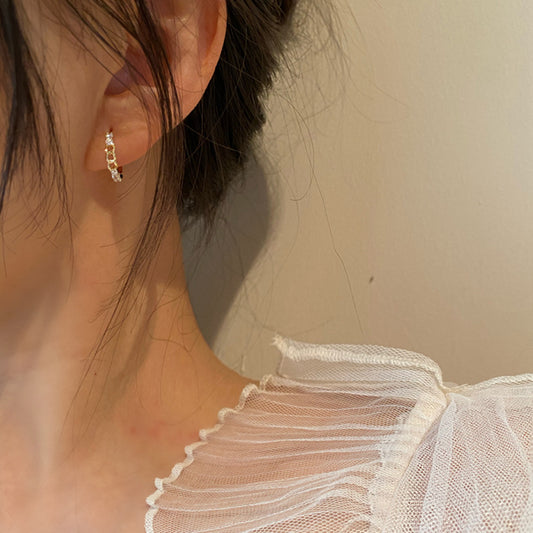High-grade Sense Niche Temperament Fashionable Design Ear Rings