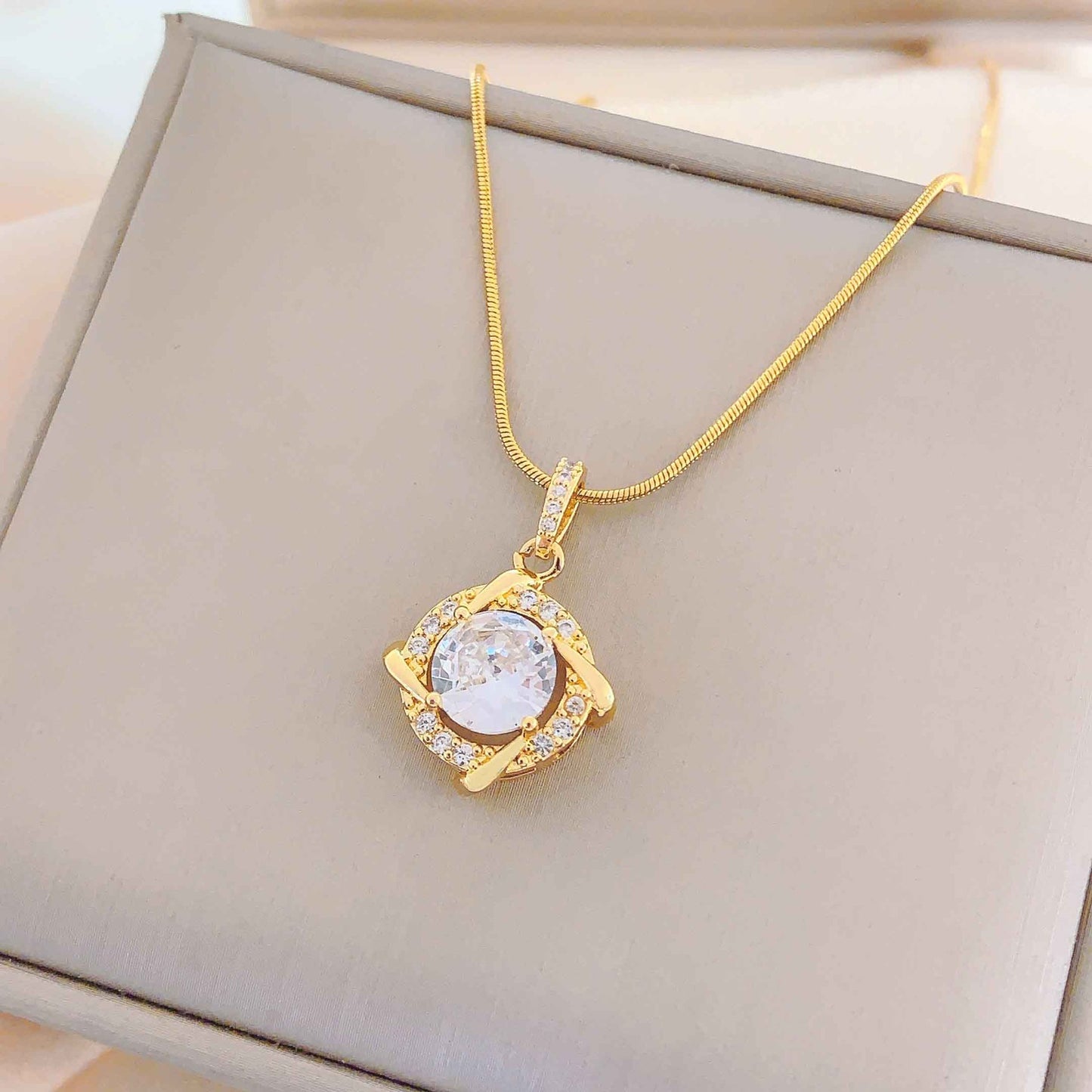 Women's Cute Graceful Titanium Steel Versatile High-grade Necklaces