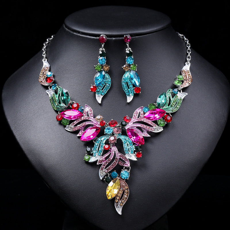 Painting Oil Female High Profile Retro Sweater Chain Clavicle Alloy Necklaces
