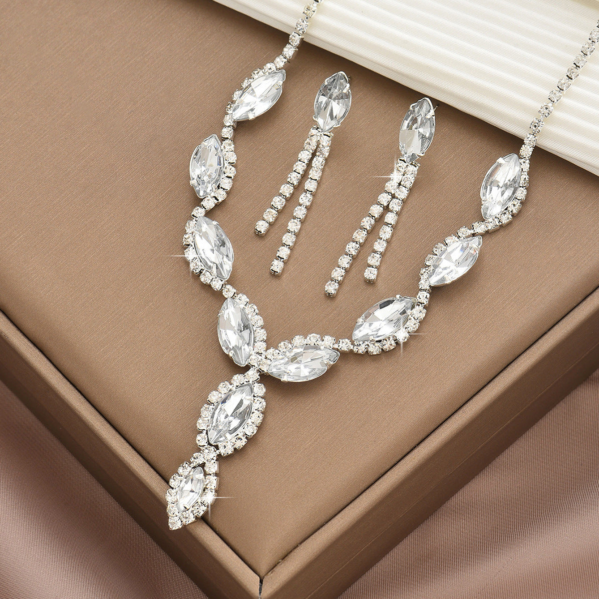 Full Diamond Rhinestone Two-piece Banquet Dress Jewelry Set