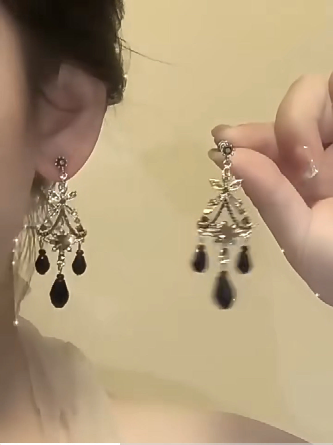 Women's Style Banquet Luxury Geometric Water Drop Light High-grade Party Earrings
