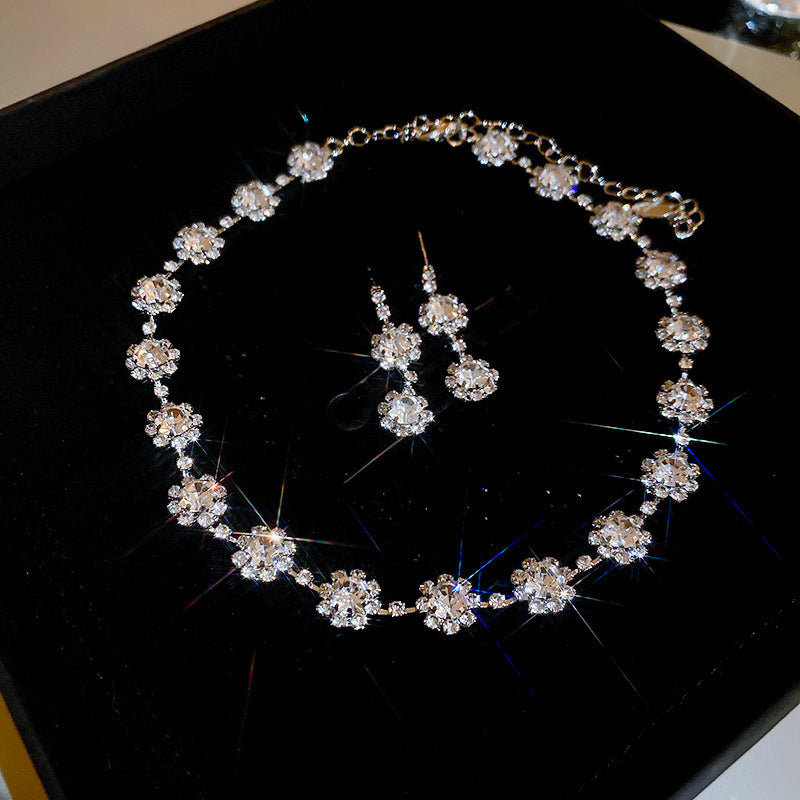 Diamond Geometric Suite Light Luxury Clavicle Jewelry Set