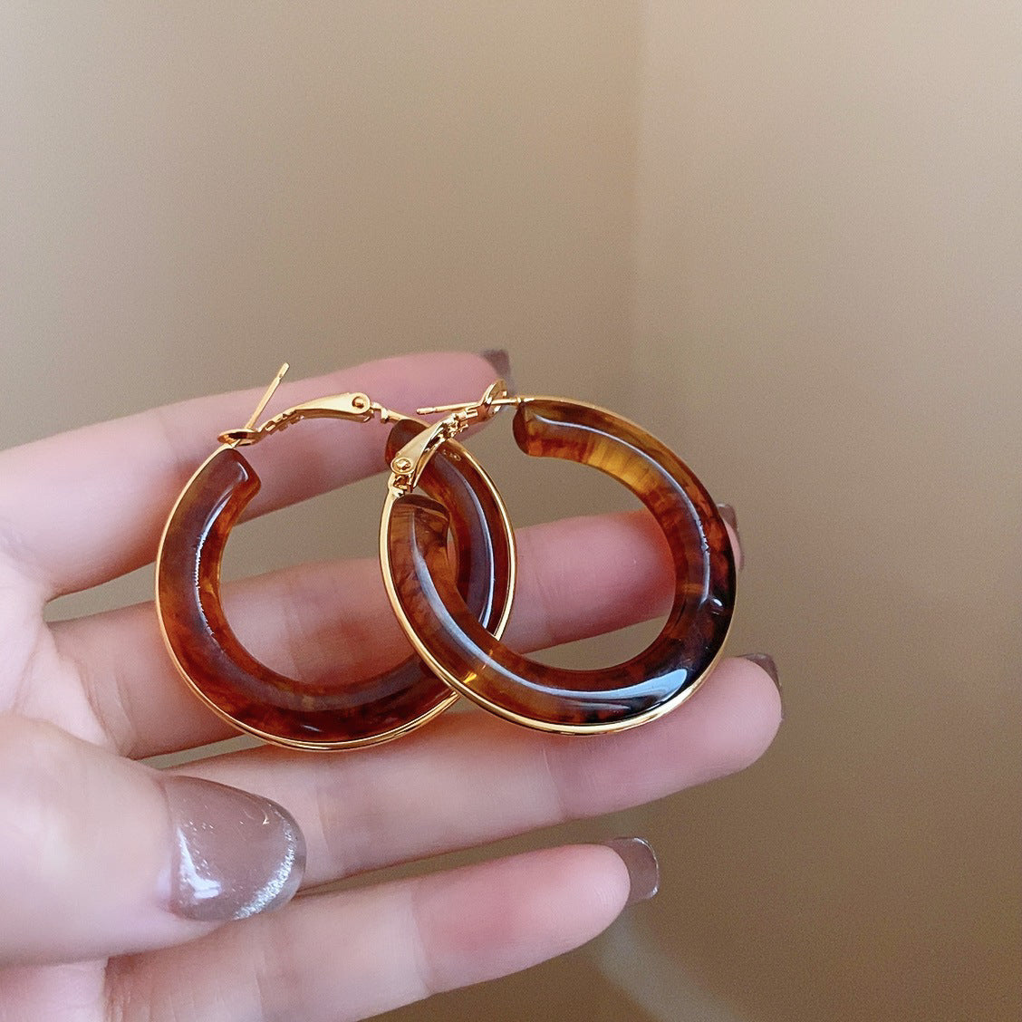 Women's Needle Geometric Irregular Resin Fashionable Retro Earrings