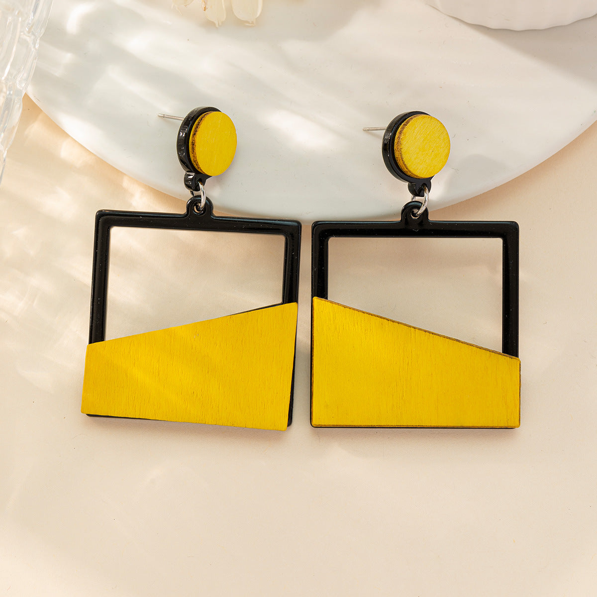 Color Matching High Profile Large Stylish Simple Earrings