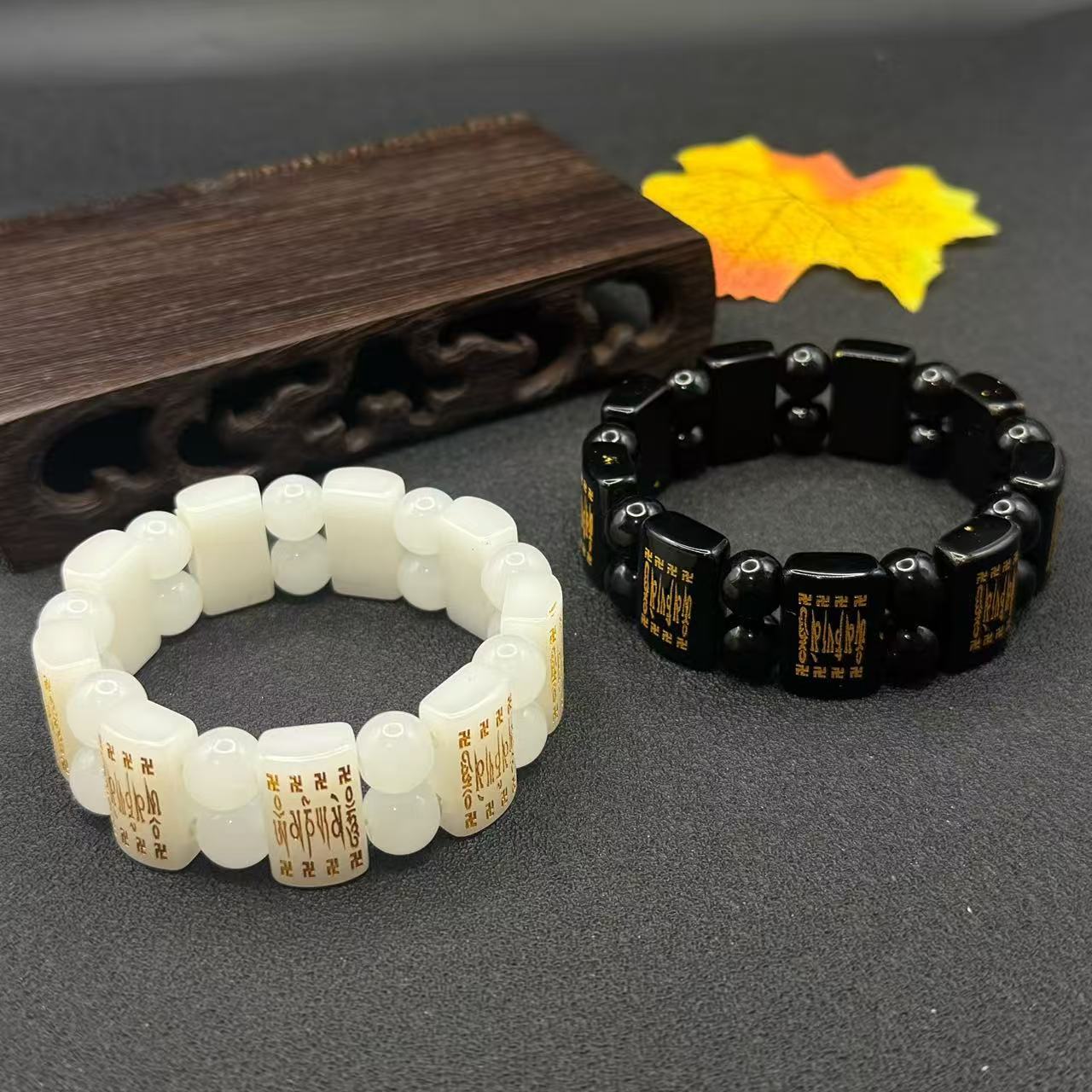 Men's Double Row Hand Card Gold-plated Pattern Square Plate Popular Live Bracelets