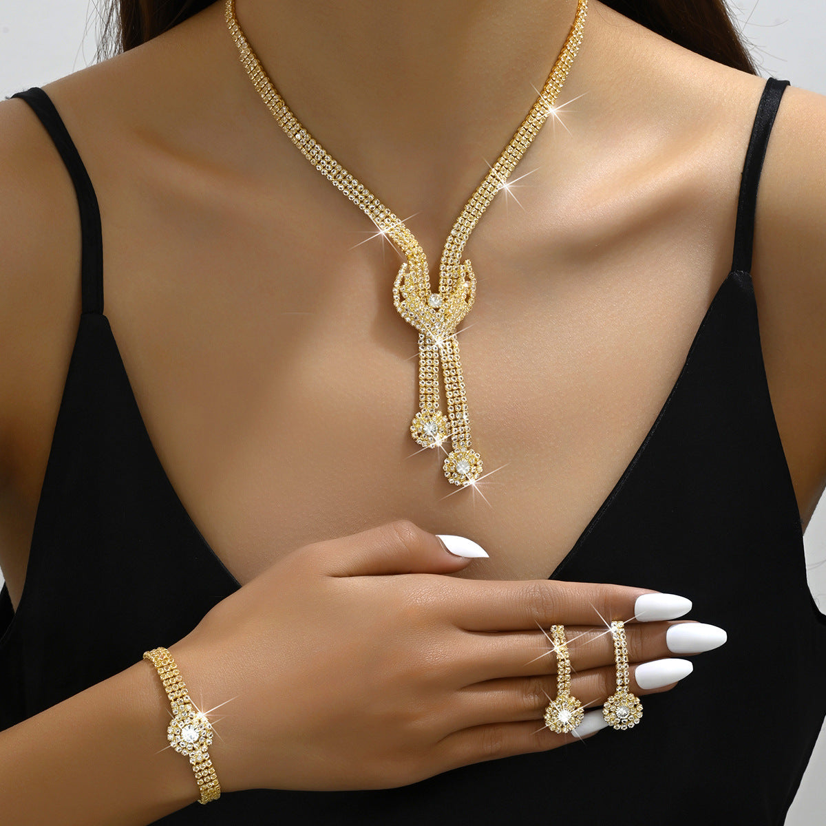 Loose Diamond Heart-shaped Three-piece Bridal Tassel Peach Pendants