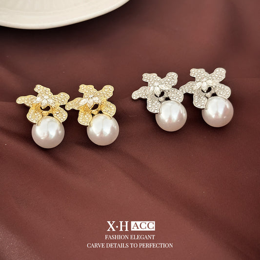 Diamond Flower Large Pearl Female Entry Lux Earrings